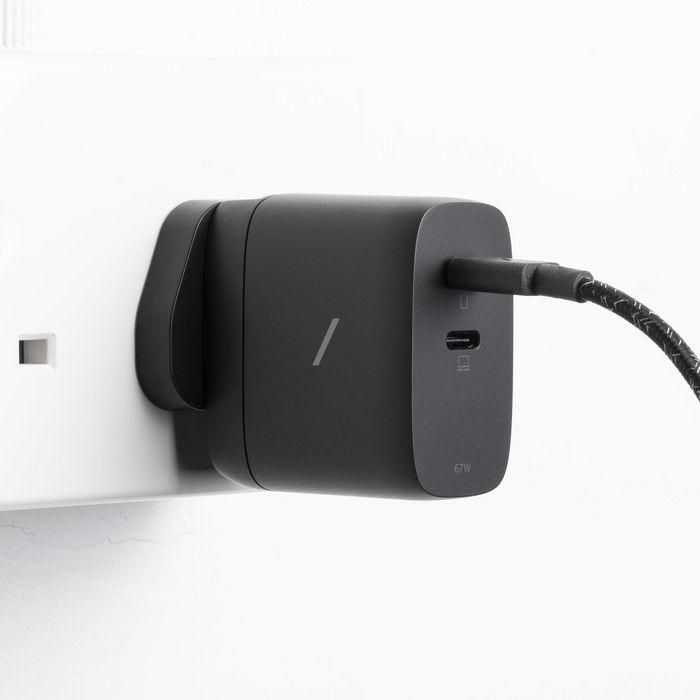 Native Union Fast Gan Charger Pd 67W. Black. Int. 1 Native Union Fast Gan Charger Pd 67W. Black. Int. 1