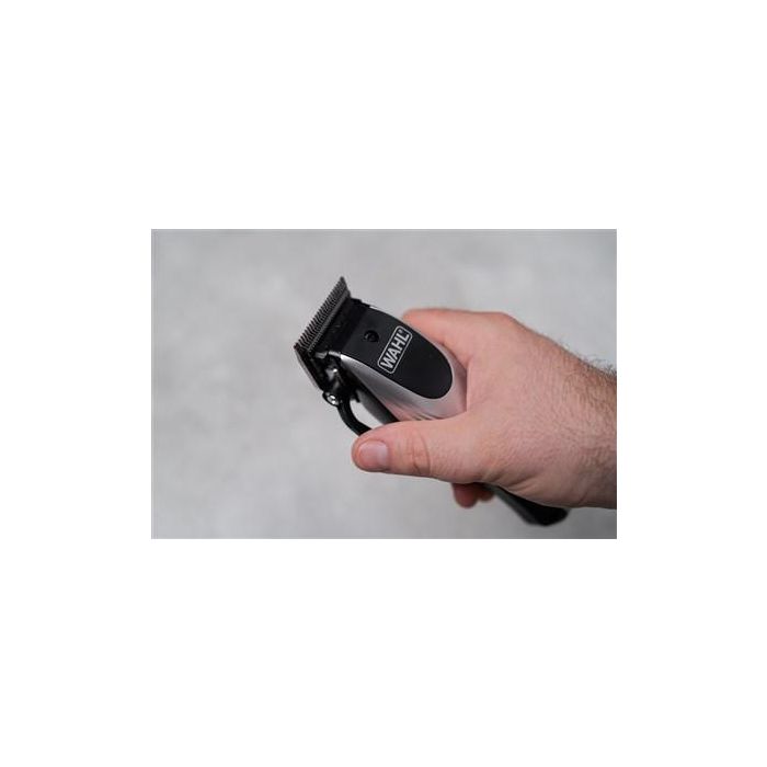 Wahl 09657-0460 Cortapelos con/sin Cable, Batería 120min, Carga Rápida, 10 Peines Guía (1.5-25mm) 10