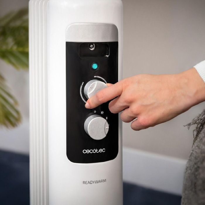 Radiador de Aceite (7 cuerpos) Cecotec ReadyWarm 750 Blanco 1500 W 2