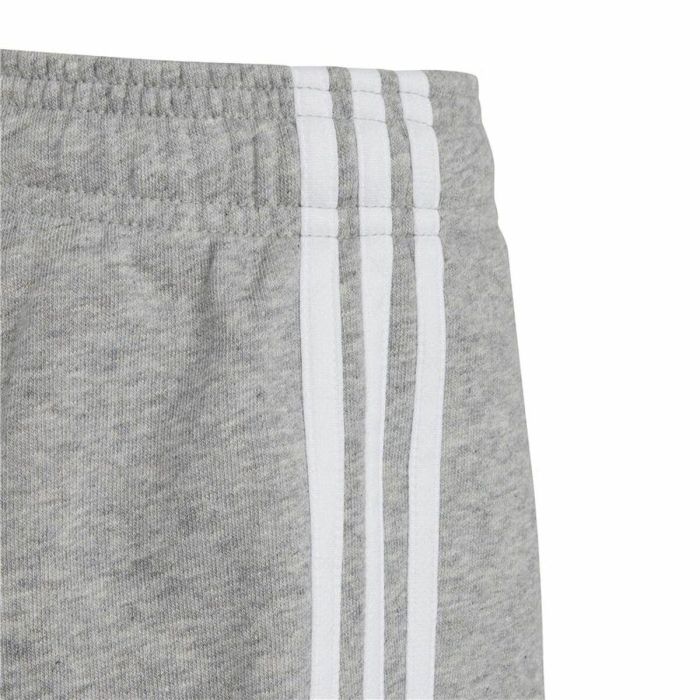 Pantalón Corto Deportivo Adidas Essentials 3B Gris 1 Pantalón Corto Deportivo Adidas Essentials 3B Gris 1