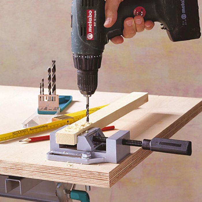 Wolfcraft Mordaza de banco 3412099 Simplex 60, Mordaza de sujeción robusta de fundición a presión de aluminio, Anchura de mordaza 68 mm, Capacidad 200 kg 1