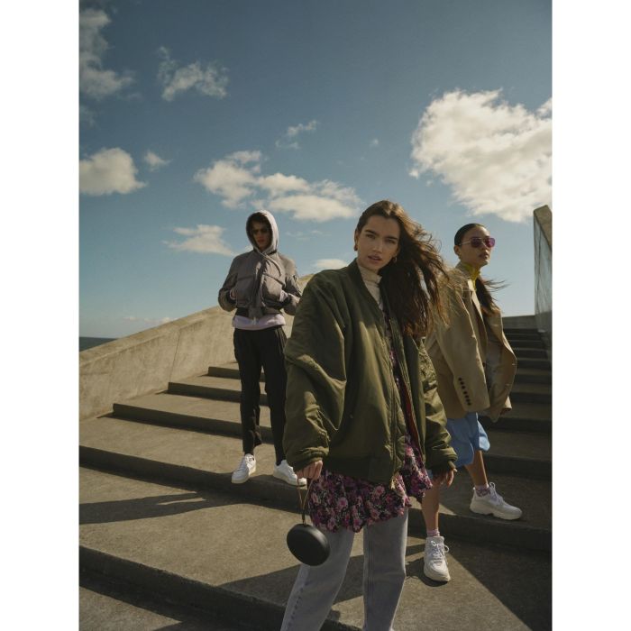 Bang&Olufsen BeoPlay A1 - 2nd Edition Bluetooth Speaker. Anthracite Black 5 Bang&Olufsen BeoPlay A1 - 2nd Edition Bluetooth Speaker. Anthracite Black 5