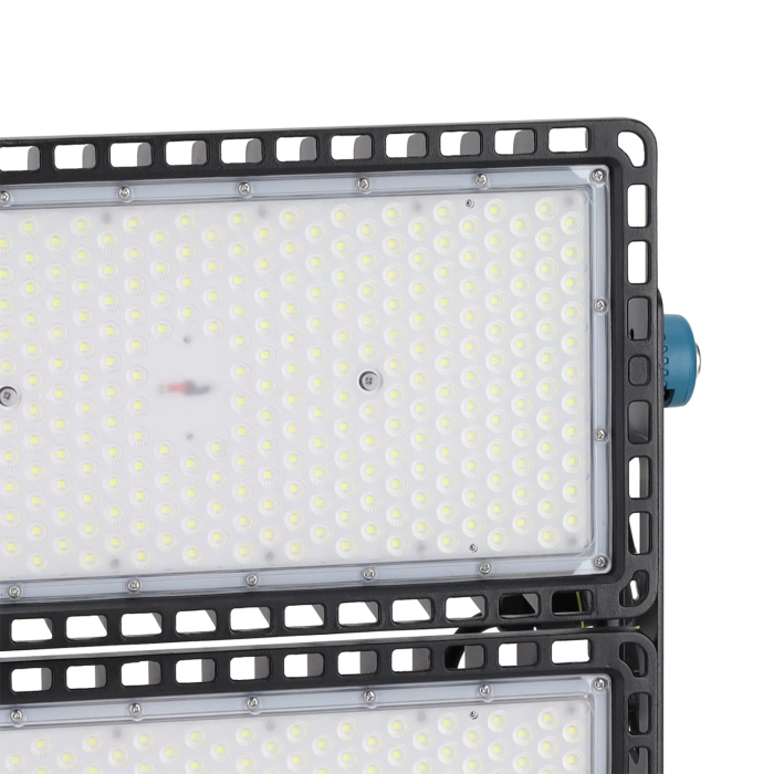 Philips Proyector LED Modular 750W 160Lm/W 0-10V 90º 6000ºK IP65 100.000H 4 Philips Proyector LED Modular 750W 160Lm/W 0-10V 90º 6000ºK IP65 100.000H 4