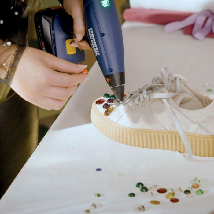 Rapid RAP4051661037788 Pistola de pegamento a batería 18V, 900 g/h, BGX500 (cuerpo solo, sin batería) 13 Rapid RAP4051661037788 Pistola de pegamento a batería 18V, 900 g/h, BGX500 (cuerpo solo, sin batería) 13