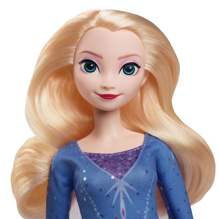 Muñeca Elsa Articulada Con Accesorios Jbg53 Disney Frozen 2