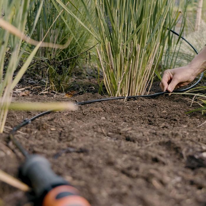 Gardena Kit de Riego por Goteo Micro-Drip-System de Iniciación para Setos y Hileras de Plantas 15 m con Goteros 4,6 mm 3