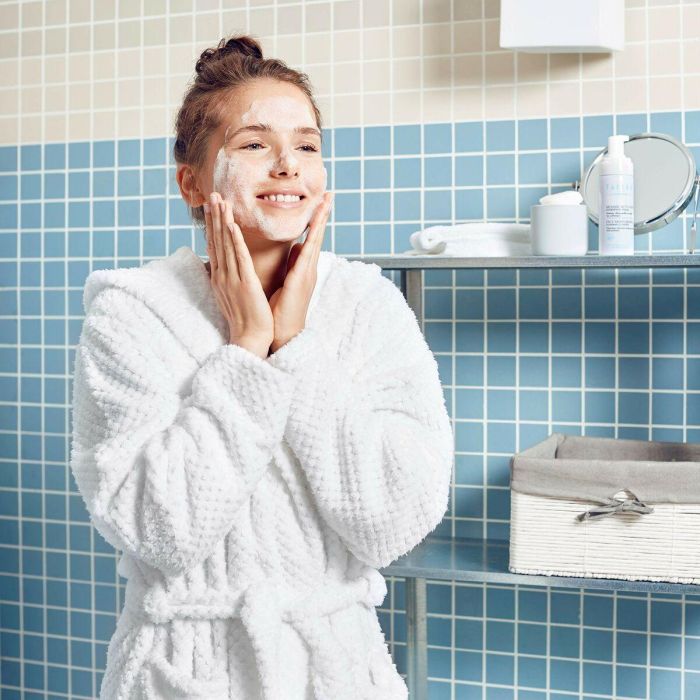 Talika SKINTELLIGENCE HYDRA Espuma Limpiadora Purificante y Desmaquillante con Prebióticos, Equilibra la Piel 150 ml 7 Talika SKINTELLIGENCE HYDRA Espuma Limpiadora Purificante y Desmaquillante con Prebióticos, Equilibra la Piel 150 ml 7