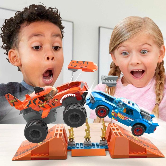 Mega Bloks Monster Trucks Pista Tiger Shark HKF88 Set de Construcción con Coches y Accesorios +5 Años 4