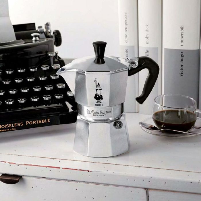 Cafetera Italiana Bialetti Moka Express Plateado Aluminio Metal 60 ml 1 Taza 1 Cafetera Italiana Bialetti Moka Express Plateado Aluminio Metal 60 ml 1 Taza 1