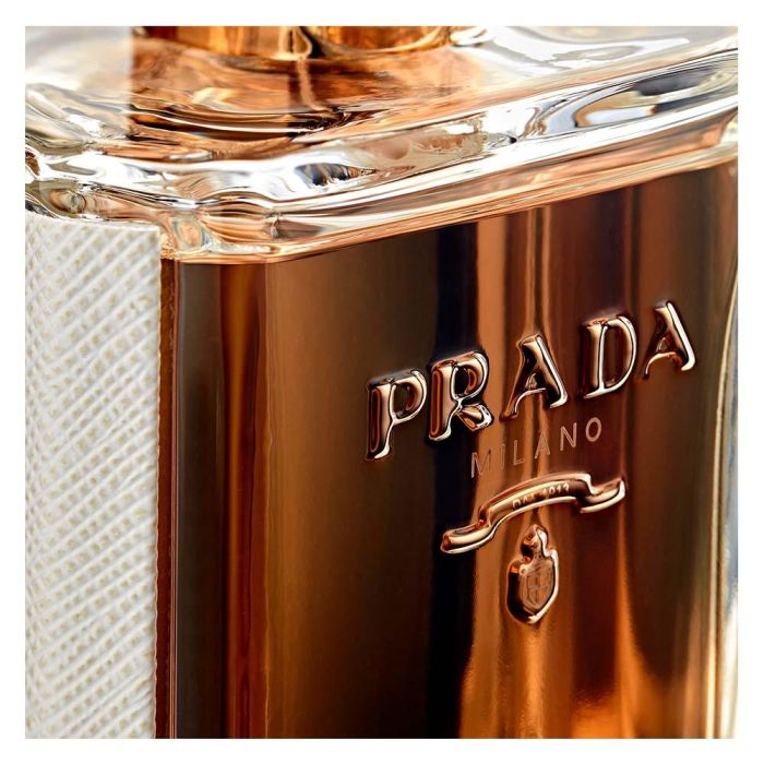 LA FEMME PRADA 2