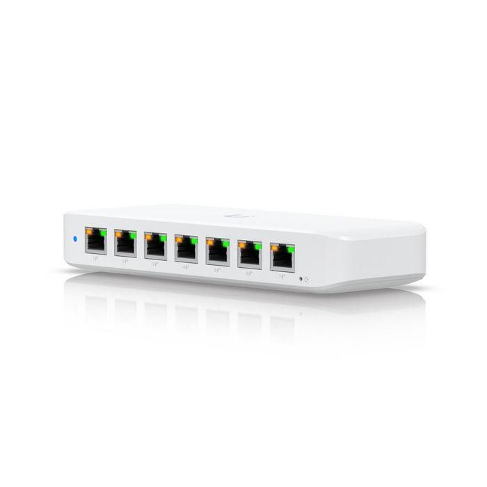 Ubiquiti Switch PoE Layer 2, 8 Puertos Gigabit Ethernet (GbE), 16 Gbps Capacidad, 210W, Montaje Versátil Ubiquiti Switch PoE Layer 2, 8 Puertos Gigabit Ethernet (GbE), 16 Gbps Capacidad, 210W, Montaje Versátil