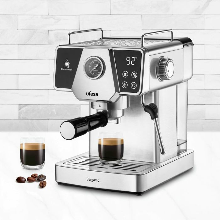 Cafetera Express de Brazo UFESA BERGAMO 1350 W 1,8 L 1 Cafetera Express de Brazo UFESA BERGAMO 1350 W 1,8 L 1