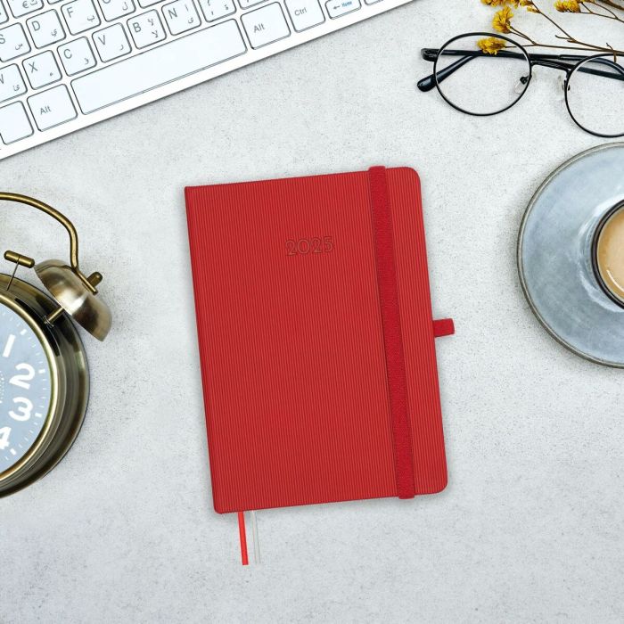 Agenda Finocam MINIMAL Rojo 11,8 x 16,8 cm 2025 7