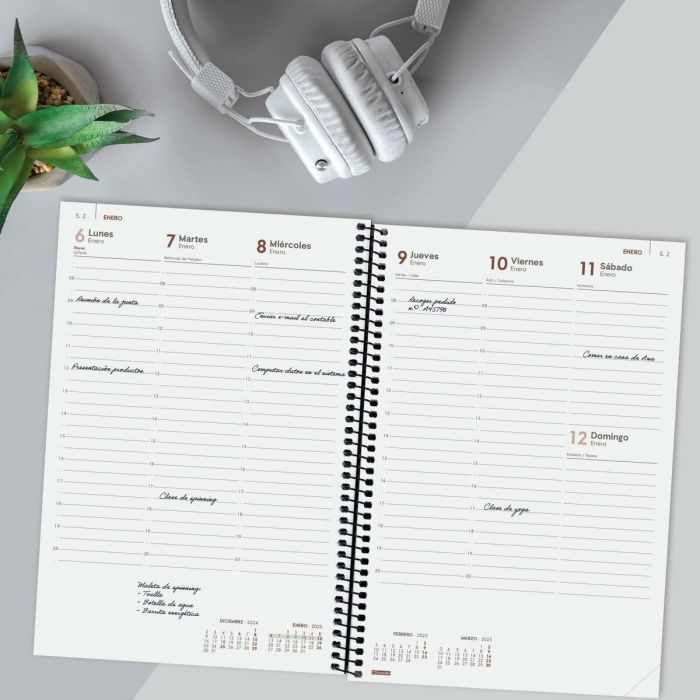 Agenda Finocam YEAR Negro 16,5 x 24,2 cm 2025 4