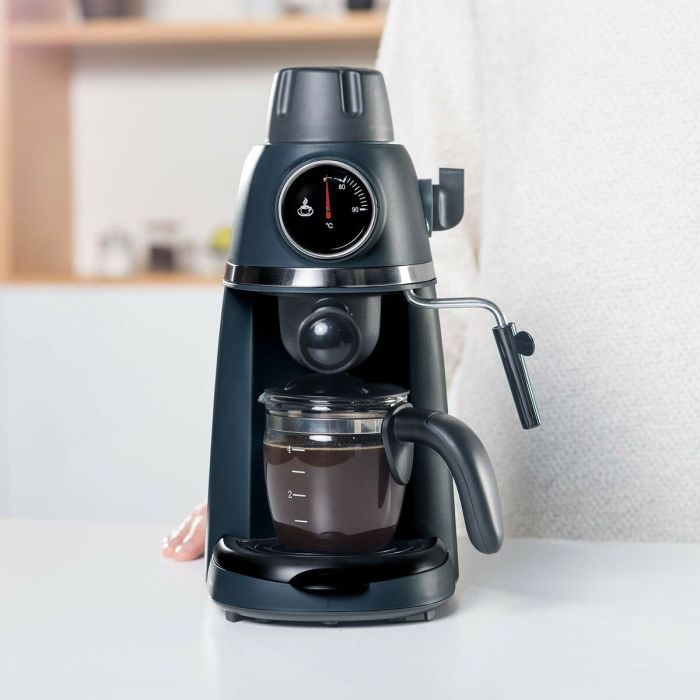 Cafetera Express de Brazo Black & Decker BXCO800E 800 W 240 ml Negro 4 Cafetera Express de Brazo Black & Decker BXCO800E 800 W 240 ml Negro 4