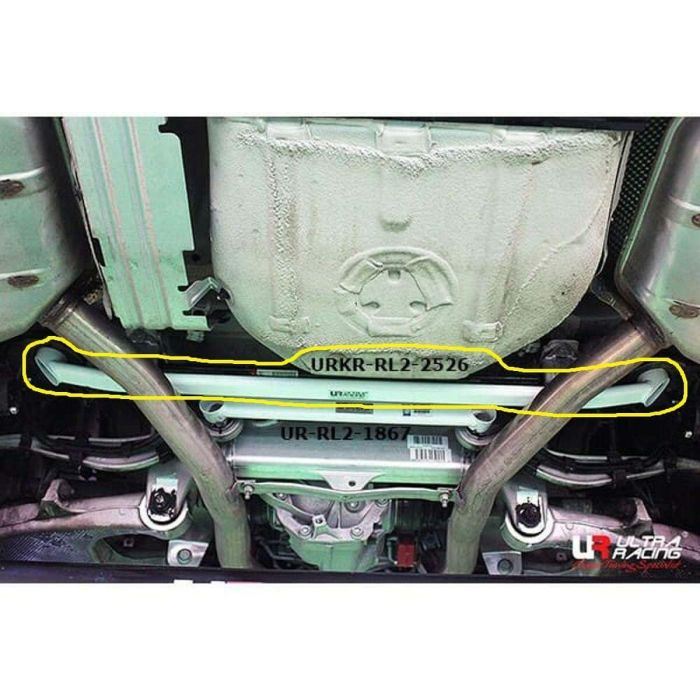 Barra de Refuerzo Ultra Racing URRL2-2526 BMW 640 E63/E64 4.0 03-10 Trasera Inferior 1