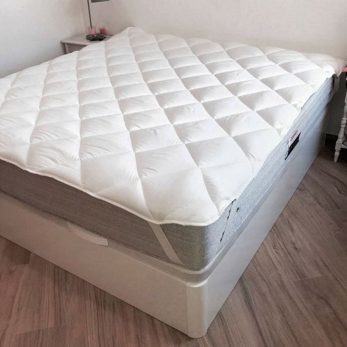 Protector de colchón Naturals Blanco Cama de 180 (180 x 190/200 cm) Protector de colchón Naturals Blanco Cama de 180 (180 x 190/200 cm)
