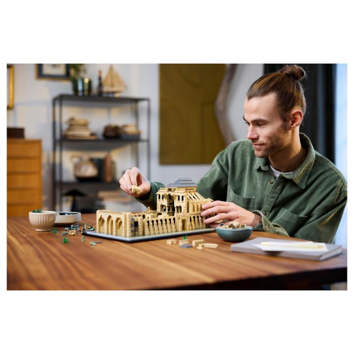 LEGO Architecture Notre-Dame de Paris 21061 Juego de Construcción para Adultos con 4383 Piezas 17