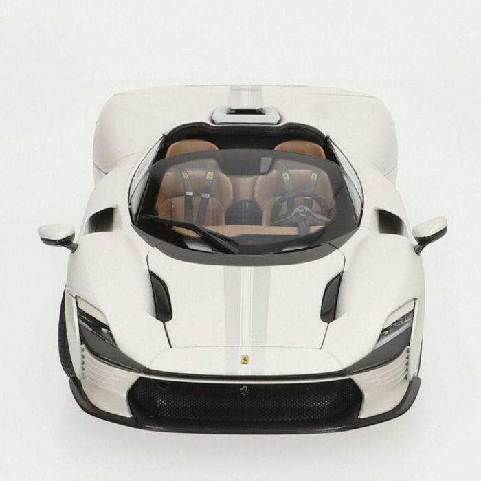 Coche Bburago Ferrari Daytona SP 1:18 1 Coche Bburago Ferrari Daytona SP 1:18 1