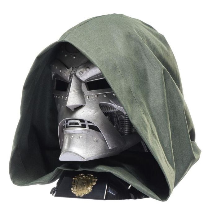 Hasbro Marvel Legends Casco Roleplay Premium Doctor Muerte | Réplica Escala 1:1 | Incluye Capucha y Base para Coleccionistas & Cosplay 5 Hasbro Marvel Legends Casco Roleplay Premium Doctor Muerte | Réplica Escala 1:1 | Incluye Capucha y Base para Coleccionistas & Cosplay 5