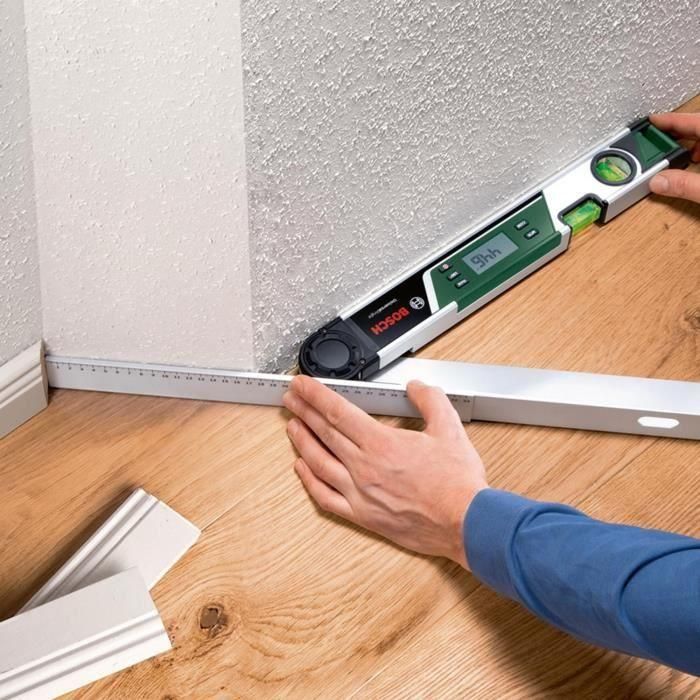 Medidor de ángulos UniversalAngle de Bosch (medición precisa y transferencia de ángulos de hasta 220°, con función de cálculo integrada para 4 Medidor de ángulos UniversalAngle de Bosch (medición precisa y transferencia de ángulos de hasta 220°, con función de cálculo integrada para 4