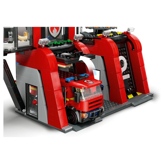 LEGO 60414 Estación de Bomberos y Camión de Bomberos, Figura de Perro de Juguete y 5 Minifiguras, Regalo Infantil 9