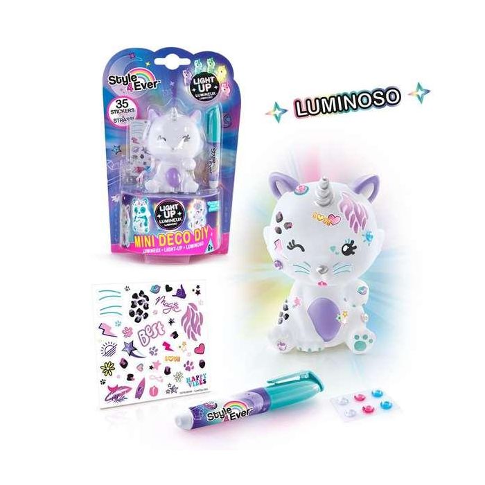 Decora tu personaje con pegatinas y rotuladores ¡con luz multicolor! 15x22x8 cm - modelos surtidos 4 Decora tu personaje con pegatinas y rotuladores ¡con luz multicolor! 15x22x8 cm - modelos surtidos 4