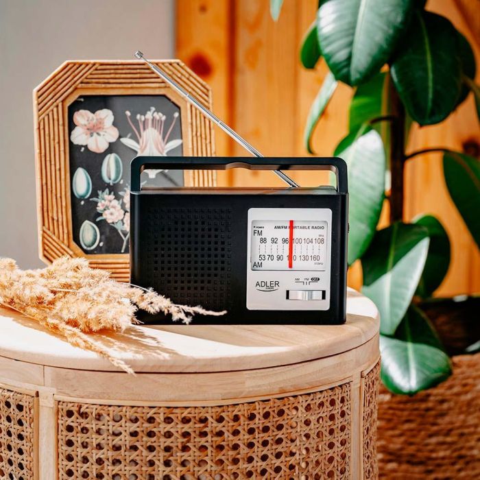 Adler Radio Portátil AM/FM 15.5 x 21 x 6 cm 8