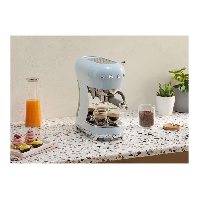 Smeg ECF02PBEU Máquina Espresso, 1.1L, 1350W, Pastel Blue 16