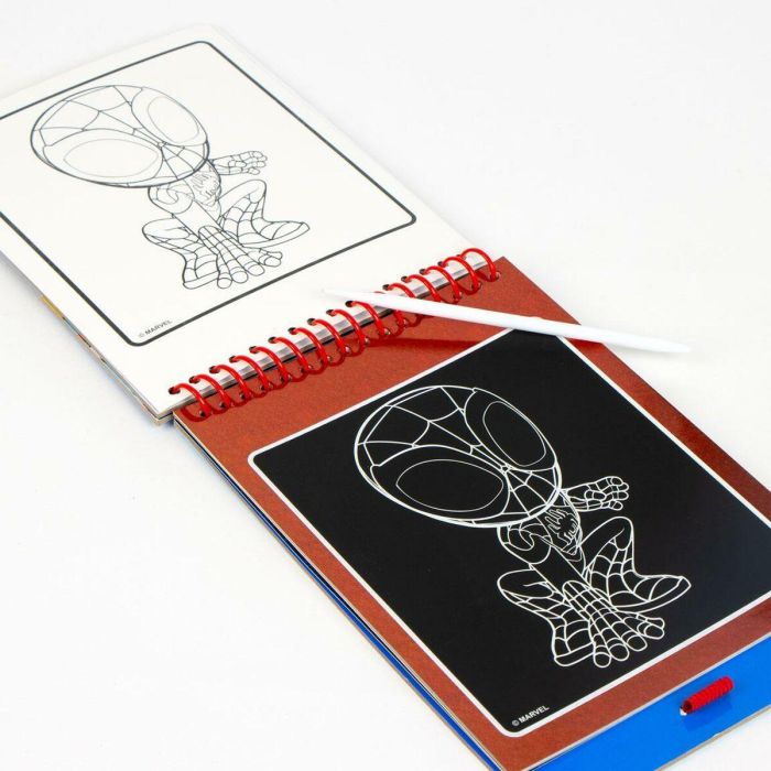 Cerdá Set de Papelería Scratch Book Spidey Azul, para niños +3 años, 14.0 x 20.5 x 1.0 cm 2 Cerdá Set de Papelería Scratch Book Spidey Azul, para niños +3 años, 14.0 x 20.5 x 1.0 cm 2