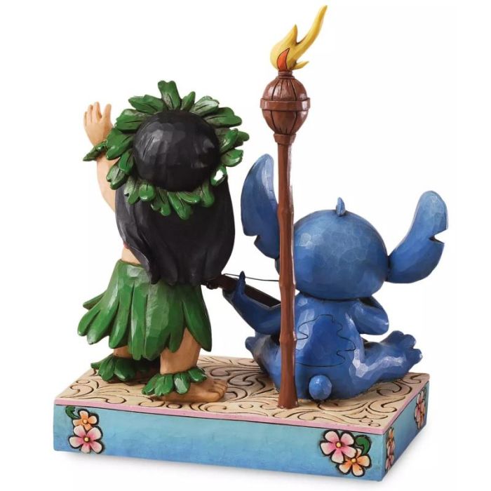 Enesco Figura Disney Lilo Y Stitch - Inspirado en la secuencia final, Stitch toca guitarra hawaiana y Lilo baila hula 1