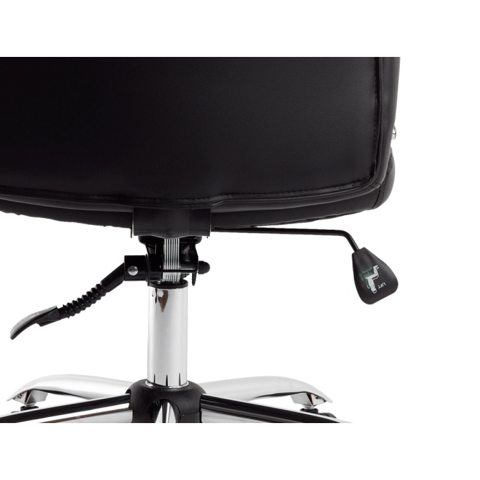 Q-connect Silla de Dirección en Similpiel Negra con Base Metálica Cromada, Mecanismo, Reposabrazos Cromados, Altura Máx 1250 mm, Ancho 610 mm, Profundidad 700 mm, Ruedas Premium 7