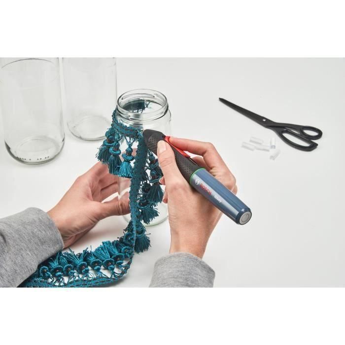 Bosch Gluey Pistola de pegamento compacta, versátil para bricolaje, reparaciones y creaciones, agarre ergonómico, gris, multimaterial 3 Bosch Gluey Pistola de pegamento compacta, versátil para bricolaje, reparaciones y creaciones, agarre ergonómico, gris, multimaterial 3