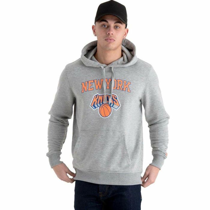Sudadera con Capucha Hombre New Era New York Knicks Gris claro L Sudadera con Capucha Hombre New Era New York Knicks Gris claro L
