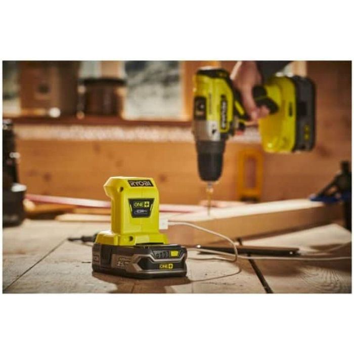Ryobi R18USB Cargador USB 18V con 2 Puertos para Batería ONE+ 1 Ryobi R18USB Cargador USB 18V con 2 Puertos para Batería ONE+ 1