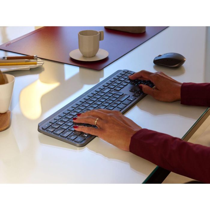 Logitech MX Keys Teclado Inalámbrico con Teclas Perfectas y Retroiluminación Inteligente para Empresa 5