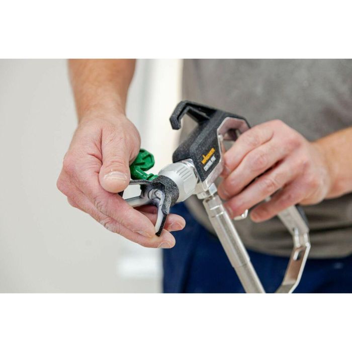 Wagner HEA Control Pro 250M Pulverizador de Pintura Sin Aire de Alta Eficiencia 110 bar 550W para Proyectos Medianos a Grandes con Manguera 9m 2 Wagner HEA Control Pro 250M Pulverizador de Pintura Sin Aire de Alta Eficiencia 110 bar 550W para Proyectos Medianos a Grandes con Manguera 9m 2