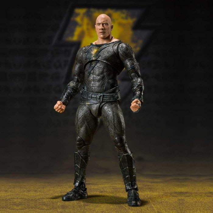 Tamashii Nations Figura Black Adam Universo DC con efectos de rayos y accesorios