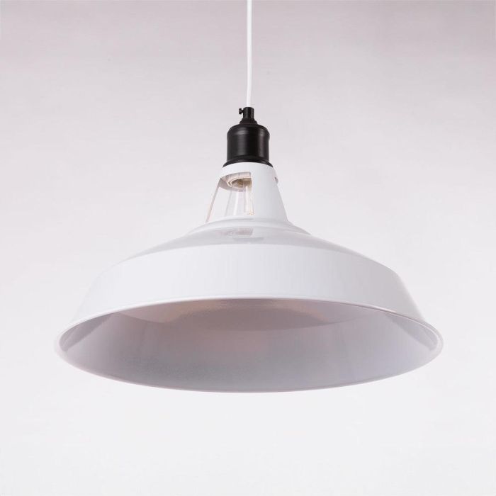 Lámpara Colgante Noginsk de Metal Estilo Industrial con Casquillo E27, Cable Regulable en Altura para Vivienda y Comercio SKD-P80033 0 Lámpara Colgante Noginsk de Metal Estilo Industrial con Casquillo E27, Cable Regulable en Altura para Vivienda y Comercio SKD-P80033 0