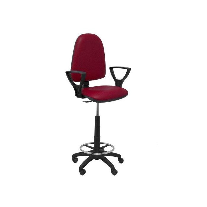 Taburete Piqueras Y Crespo Ayna Brazos Fijos Ergonomico Mecanismo De Contacto Permanente Regulable En Altura Y Aro Reposapies Asiento Y Respaldo Tapizados Similpiel Granate
