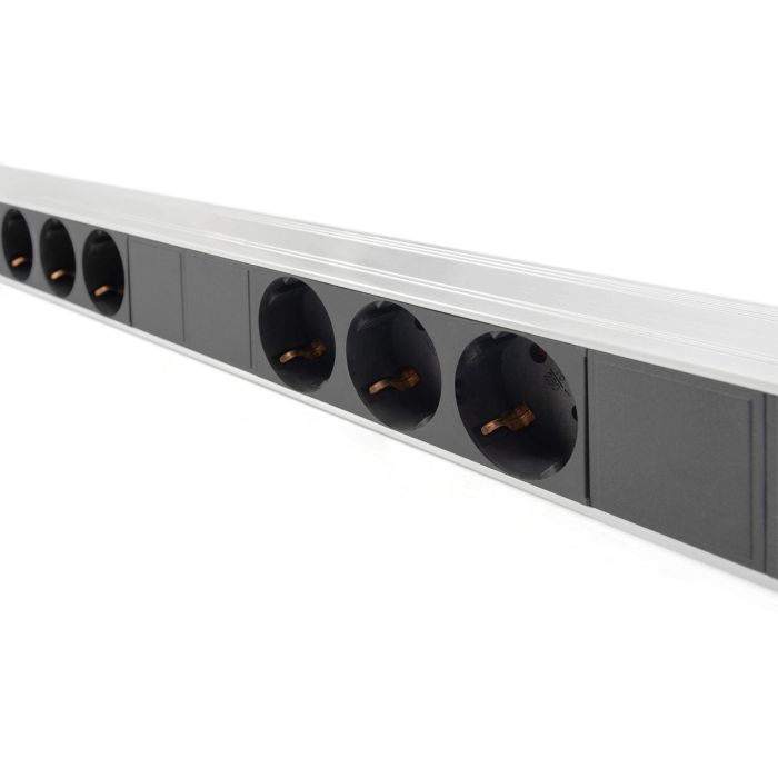 Digitus Regleta de Enchufes de Aluminio con Protección Sobretensión, 18 Tomas Tipo F, 220/250V, 3600W, 16A 3