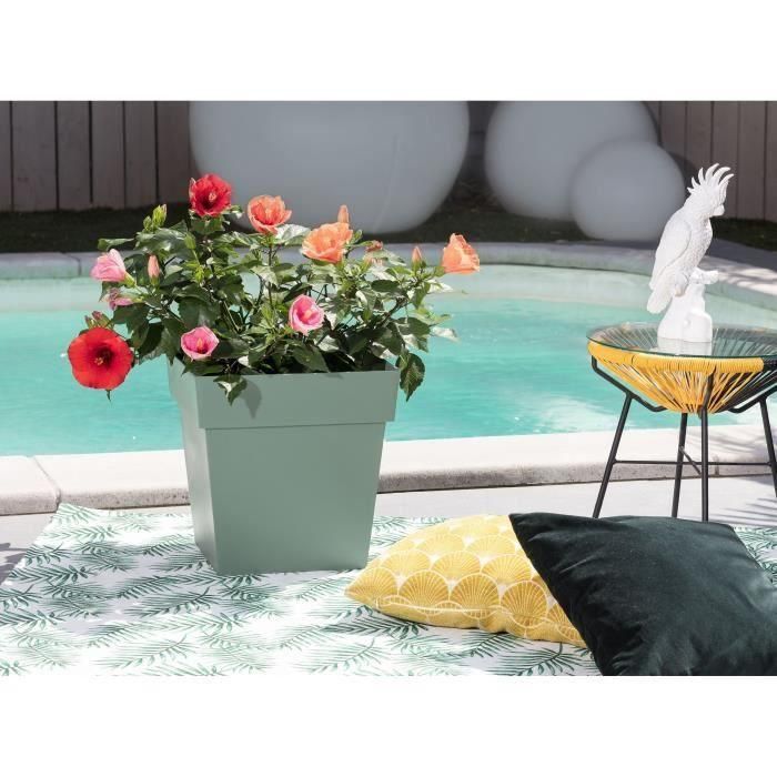 EDA PLASTIQUE Macetero Cuadrado Toscana de Plástico Inyectado - 32x32x32cm, 22 L, Verde Laurel - Resistente UV y Heladas, Interior/Exterior