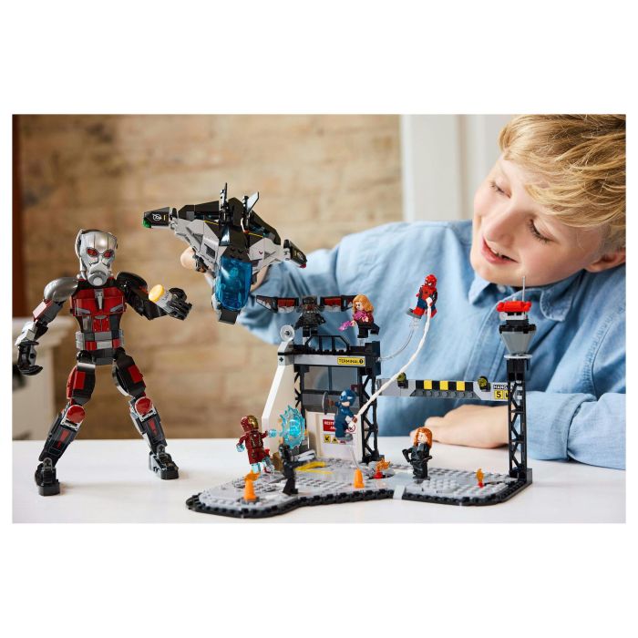 Lego Marvel 76314 La Batalla del Capitán América: Civil War Juguete para niño de 10 años 22