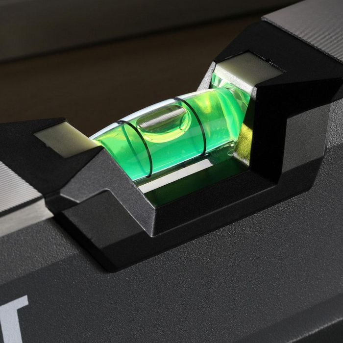 Toughbuilt Nivel Magnético Tubular Iluminado TB-H2-L-M60LH-M de 60cm con Burbuja LED 1