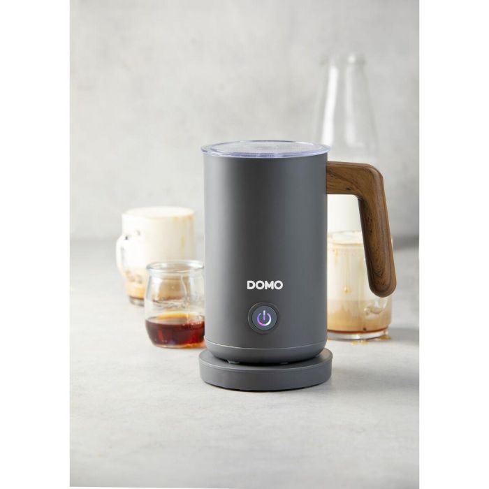 Domo DO745MF Espumador de Leche, 500 W, 150 ml, Base 360°, Gris/Madera 11