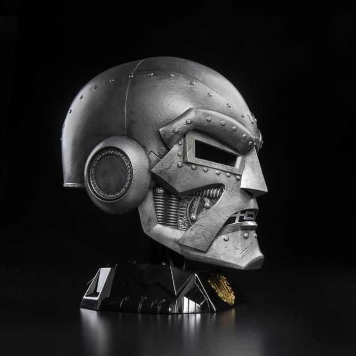 Hasbro Marvel Legends Casco Roleplay Premium Doctor Muerte | Réplica Escala 1:1 | Incluye Capucha y Base para Coleccionistas & Cosplay 4