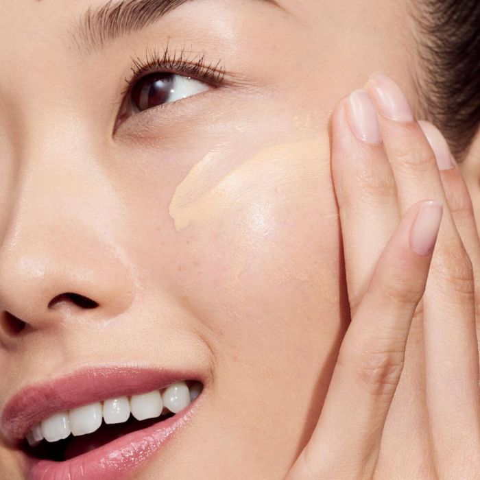 Base de Maquillaje Fluida Clinique EVEN BETTER Nº 4-Light Medium Cool Spf 50 30 ml 3 Base de Maquillaje Fluida Clinique EVEN BETTER Nº 4-Light Medium Cool Spf 50 30 ml 3