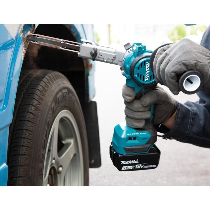 Makita DBS180Z Lijadora de Detalles a Batería 18V, Velocidad Ajustable 600-1700 m/min, para lijado preciso 6