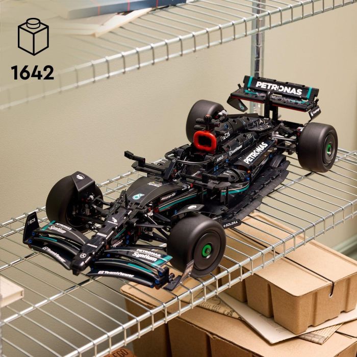LEGO 42171 Technic Mercedes-AMG F1 W14 E Performance: Set de Construcción de Maqueta Réplica para Adultos, Coche F1 de Colección 4 LEGO 42171 Technic Mercedes-AMG F1 W14 E Performance: Set de Construcción de Maqueta Réplica para Adultos, Coche F1 de Colección 4