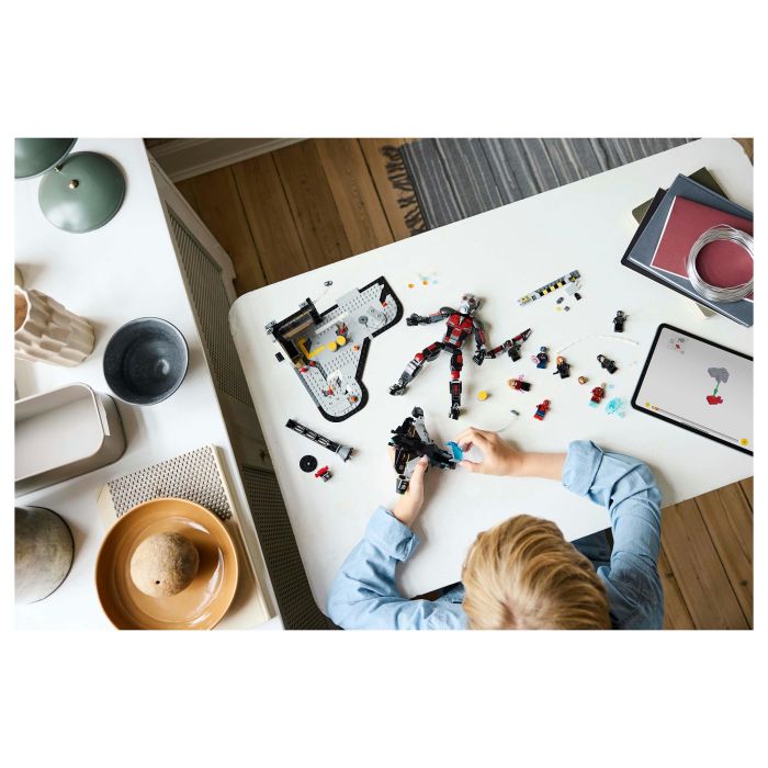 Lego Marvel 76314 La Batalla del Capitán América: Civil War Juguete para niño de 10 años 9